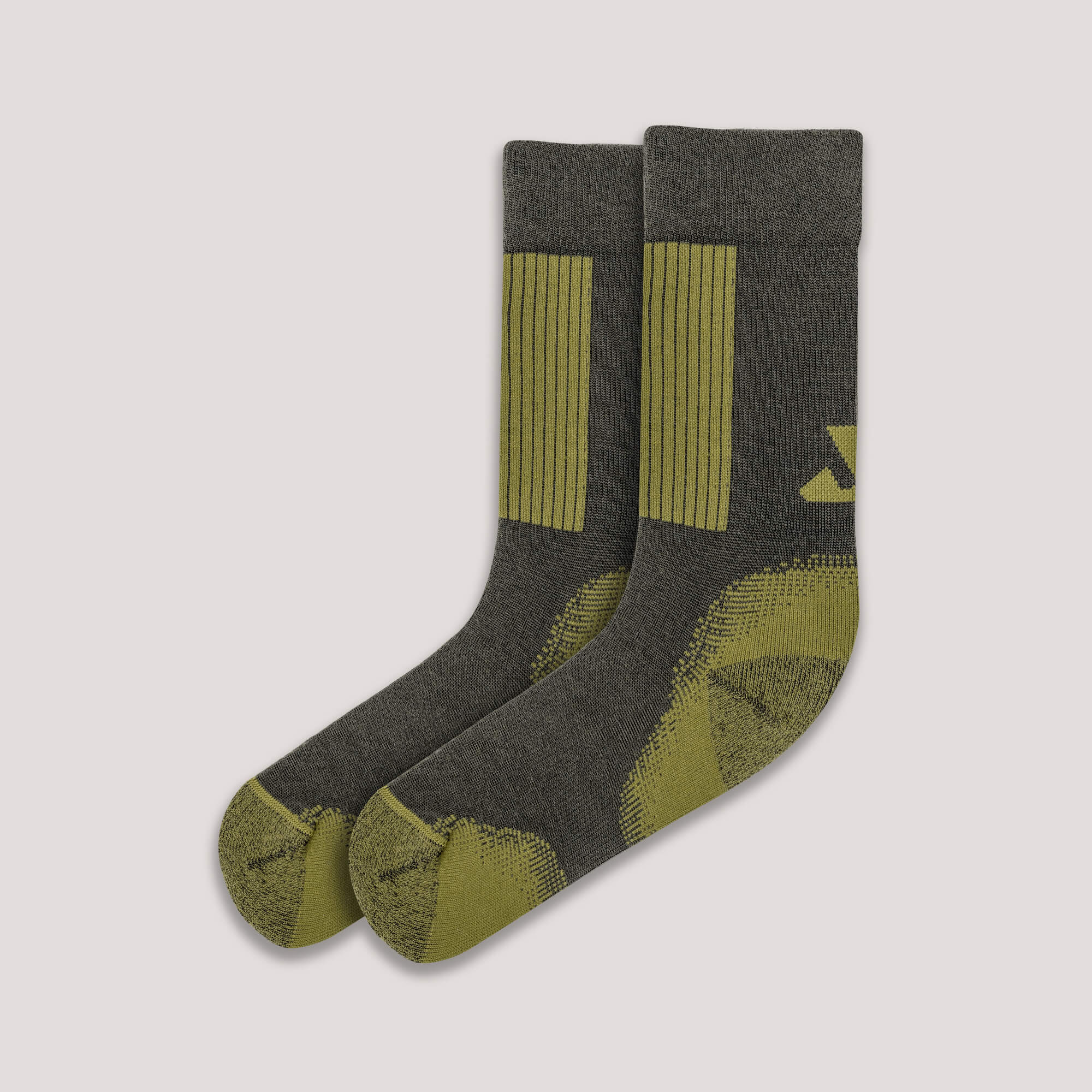 Socks Merino – Hiking: Dark gray Merino Wool socks with olive green patterns on toes, heels, and sides, displayed side by side on a light background—ideal for hiking comfort.