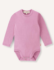 A long-sleeve baby bodysuit in the color Mauve Orchid, crafted from breathable Merino fabric, with convenient snap buttons at the bottom, displayed on a light background. Product name: Body – Merino Baby Light.
