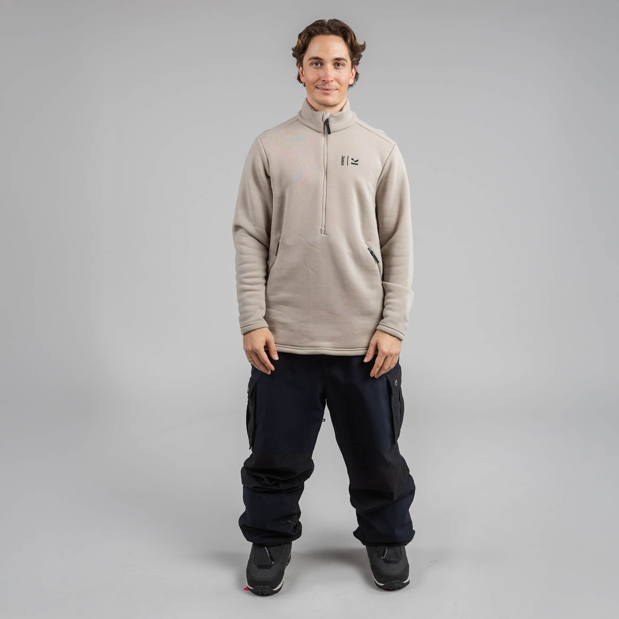 Janus x Kleveland ullfleece polo med zip til herre, farge beige