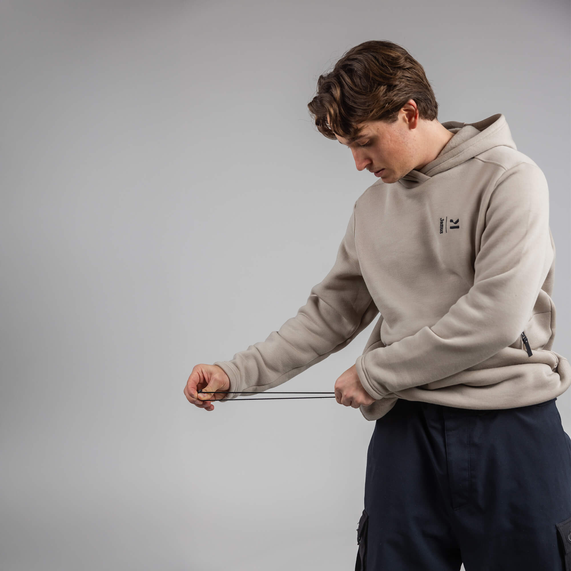Detaljer, Janus x Kleveland ullfleece hettegenser til herre, farge beige
