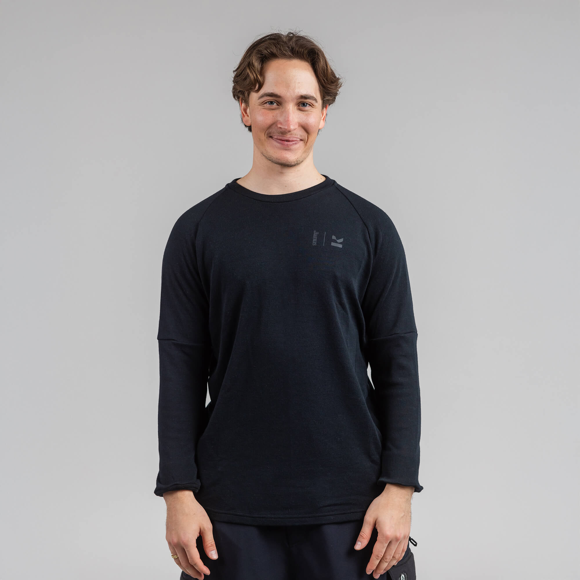 Janus x Kleveland merinoull-trøye til herre, farge svart