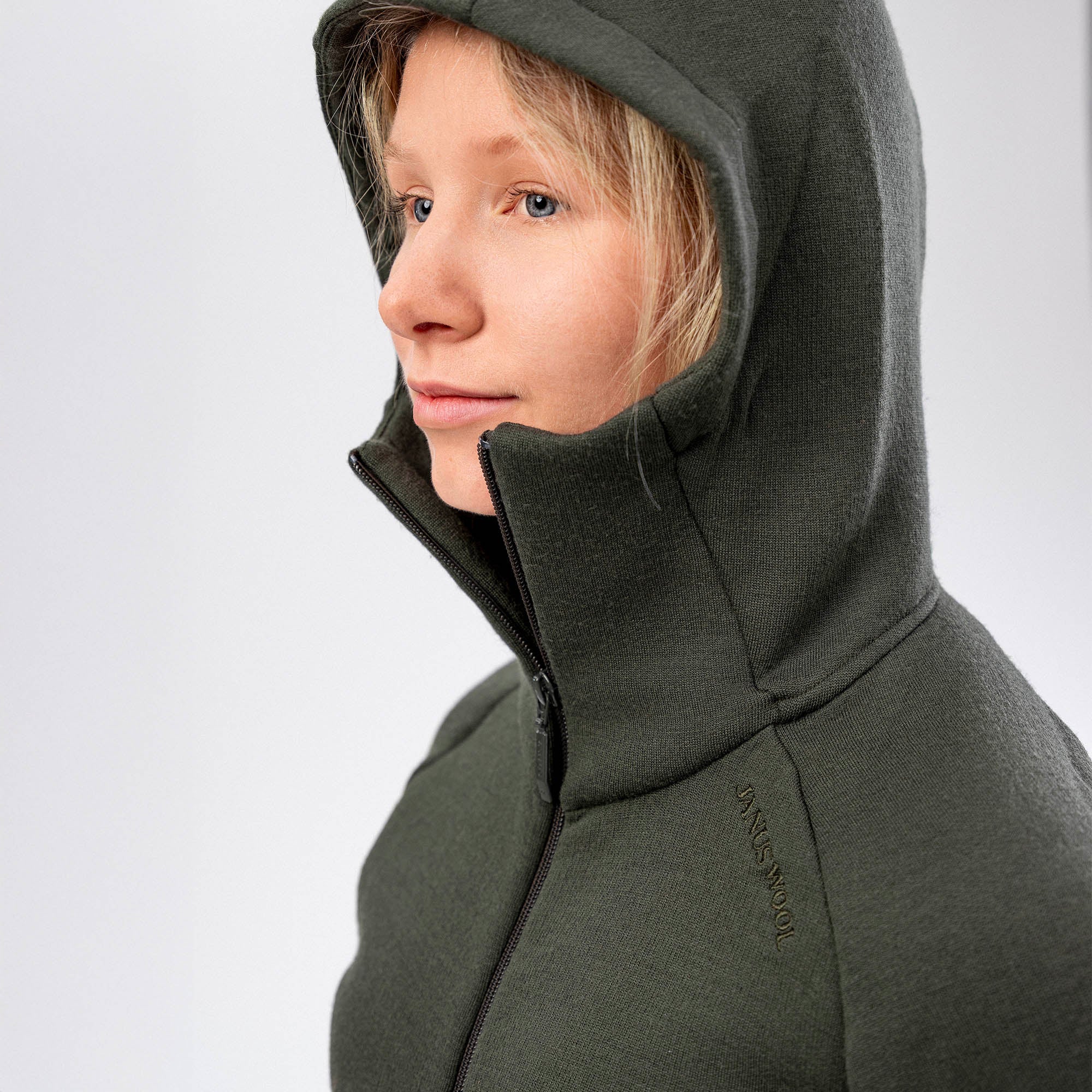 Janus-AirWool-2000-2000-nr03_0038_remove2.jpg